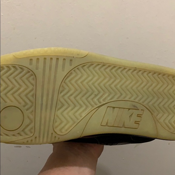 Nike - Picture 5 of 5